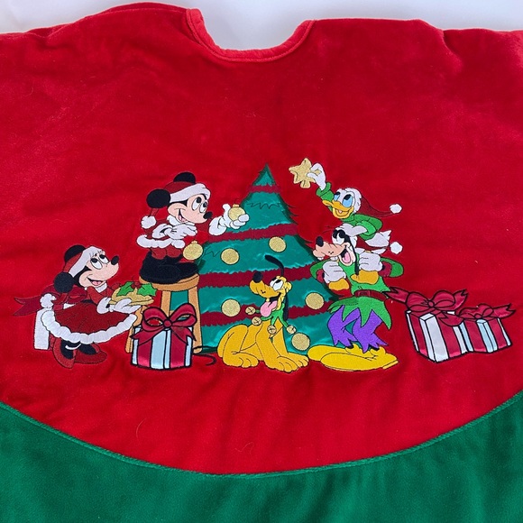 Disney Holiday Rare Walt Disney Christmas Tree Skirt Mickey Minnie